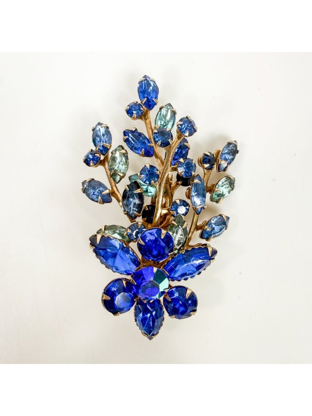 Vintage Blue Aqua Rhinestone Prong Set Floral Flower Branch Leaves Brooch Pin